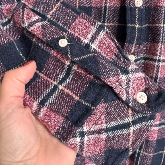 The Nutter by Chubbies Men Medium Flannel Button Up Shirt Navy Red Plaid‎ Collar - Picture 4 of 11